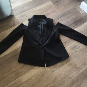 Simply Vera - Vera Wang shoulder out blazer